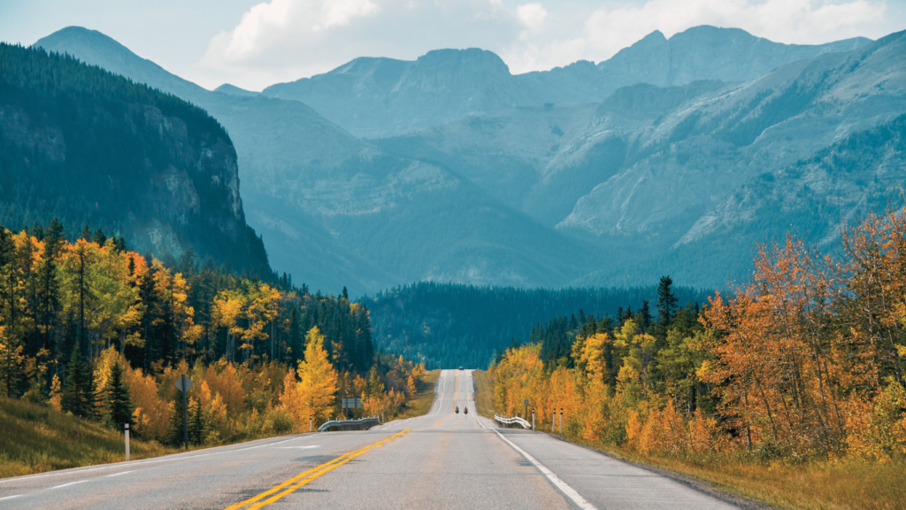 Kananaskis Trail (Road to Kananaskis Country) in autumn, Canadian Rockies, Alberta